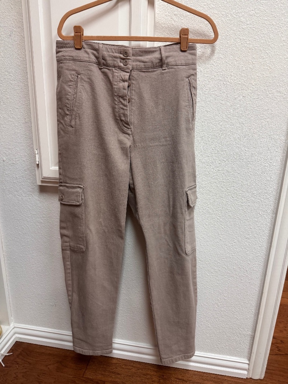 Aritiza - Wilfred Cargo pants - size 10